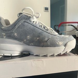 Size 10 don’t use worn only twice